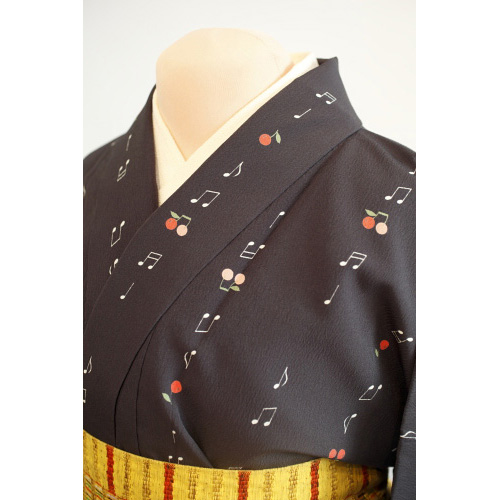 ����i�x�l�g���V�i�A�|���G�X�e���j