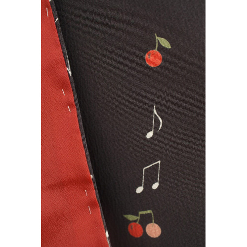 ����i�x�l�g���V�i�A�|���G�X�e���j