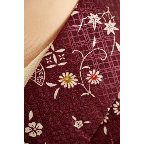 ����i�V�i�A�|���G�X�e���j