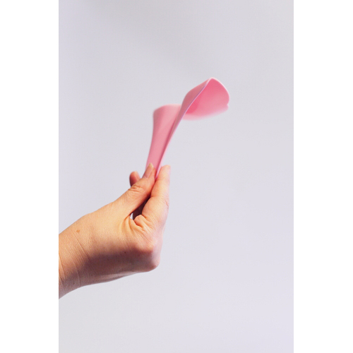 �E�e�i�i�V�i�A�v���X�e�B�b�N�j