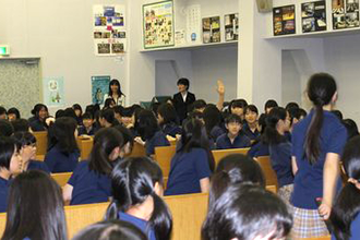 ���^����