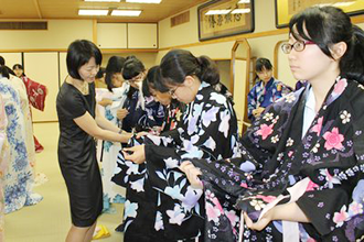 漆校長先生もお手伝い